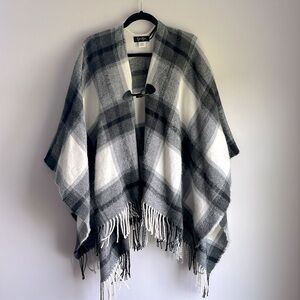 Jessica Simpson Oversized Poncho Sweater